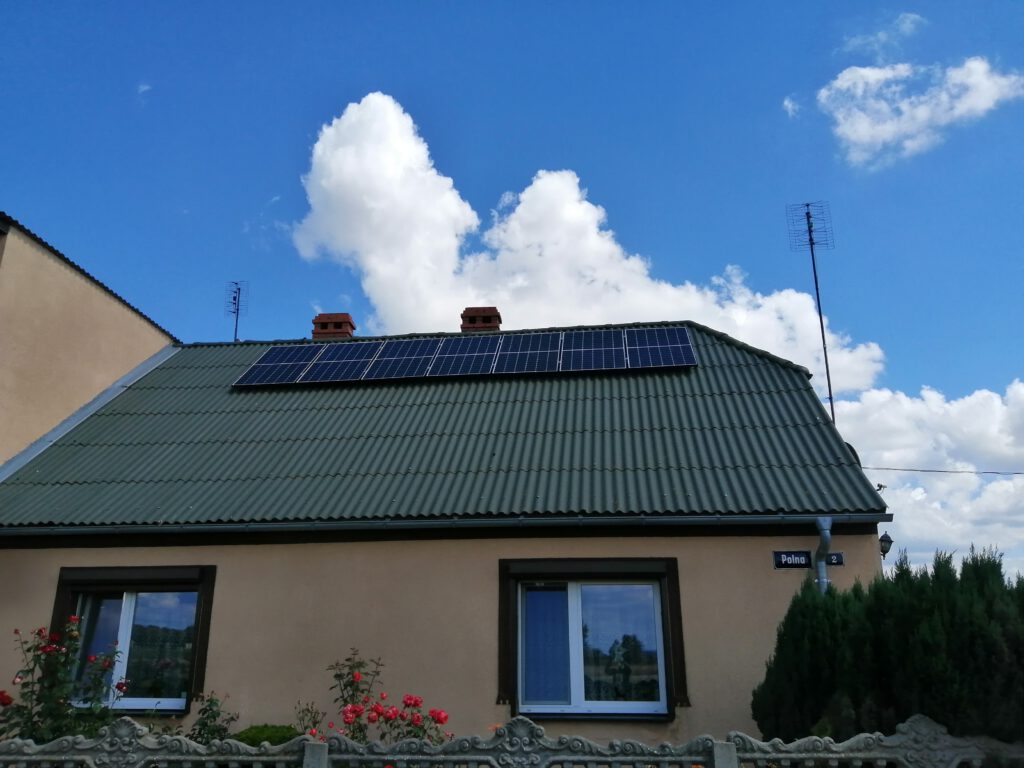 Moc instalacji: ~7kW