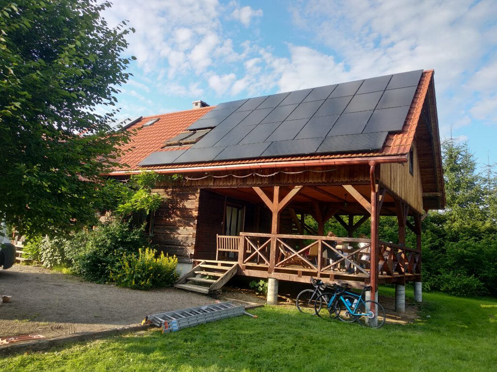 Moc instalacji: ~15kW